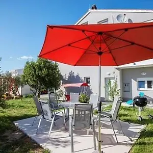 Cape Deluxe Apartment