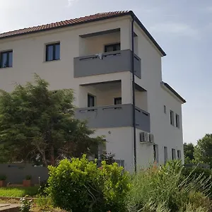 Artemis Apartment Baška
